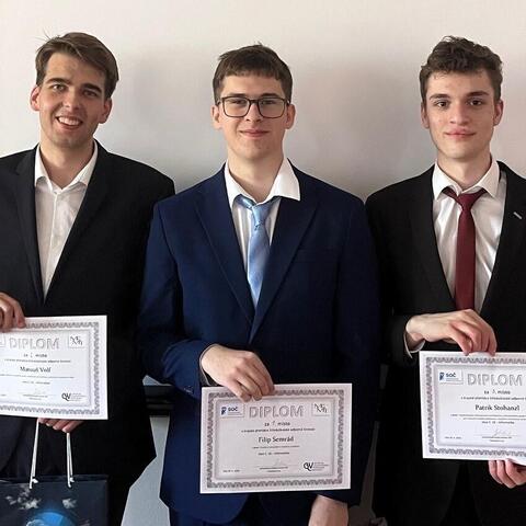 Krajské kolo SOČ - kompletní pódium pro DELTU - vítěz Filip Semrád, 2. místo Matouš Volf a 3. místo Patrik Stohanzl.