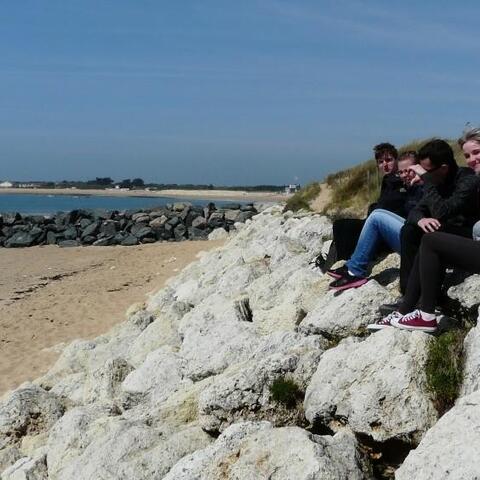 Na pádlování trošku zimička. Rozdělili jsme se na dvě skupiny po patnácti.