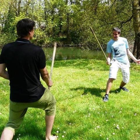 Nemohl jsem v tom Lucku nechat a v předpisovém zenkutsu-dachi jsem se pustil do Baptisty. Neměl jsem nejmenší šanci. :-(