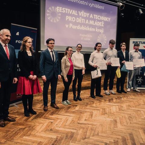 Univerzita Hradec Králové předala 5 cen. 3 získali studenti DELTY: Cenu rektora UHK - Diego Portillo, cenu děkana FIM UHK: Matouš Volf a cenu děkanky Pedagogické fakulty: Štěpán Dudycha.