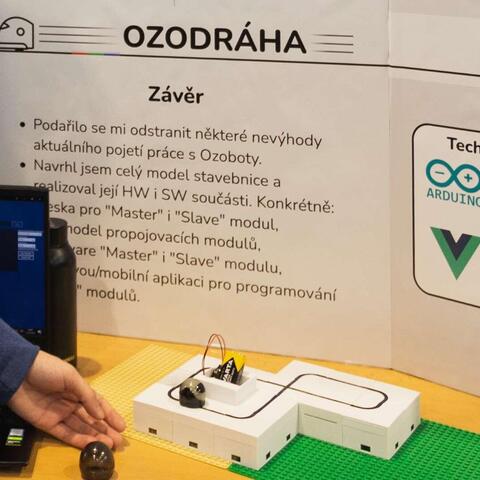 Dynamicky měnitelná dráha pro Ozoboty - Matěj Beran