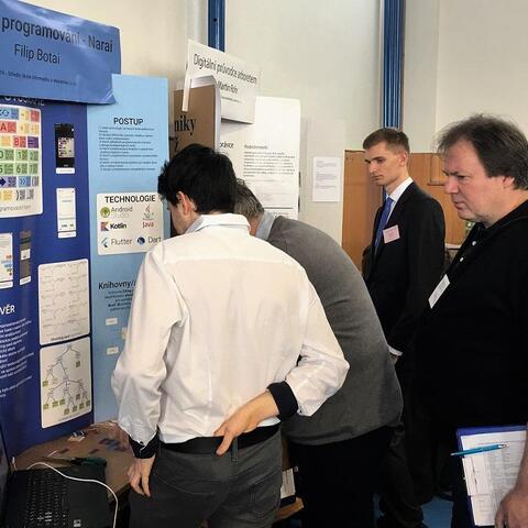 Filip Botai a jeho deskové programování Narai