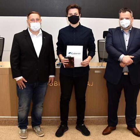 Martin Faltus - obsadil 2. místo při návrhu loga krajské sítě LabeNet.