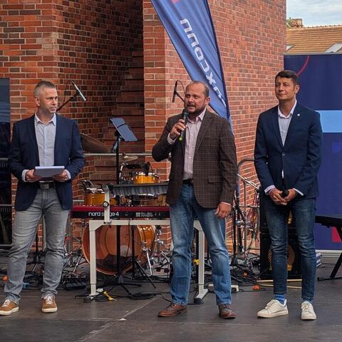 Úvodní proslovy - primátor, radní pro školství, předseda komise pro výchovu a vzdělávání