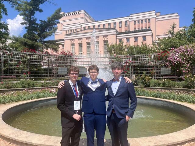 Celostátní kolo SOČ v Teplicích – veleúspěšná jízda pokračuje