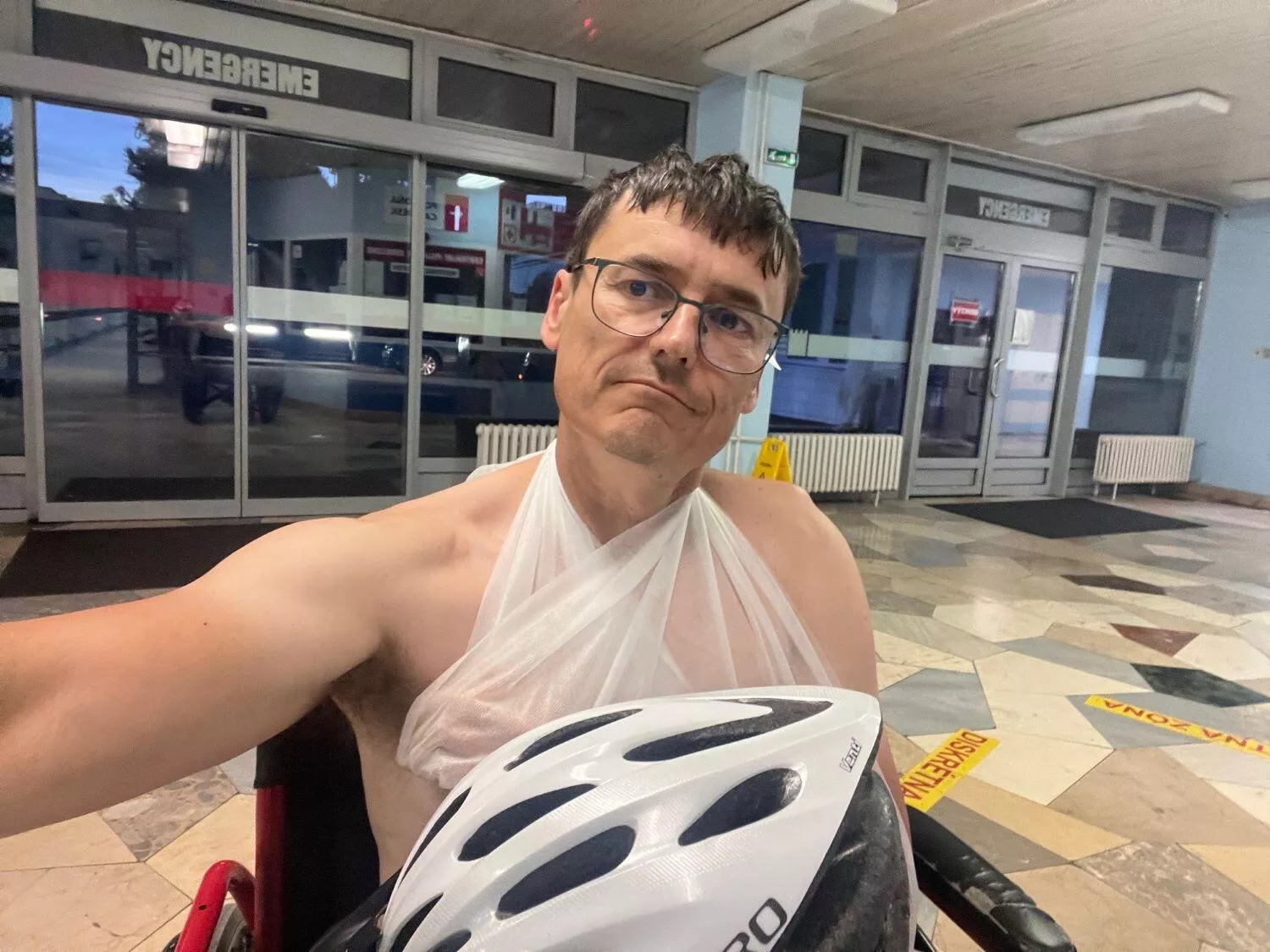 Polámal se mraveneček, ví to celá obora...